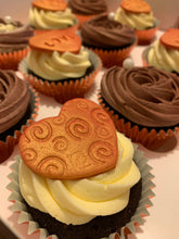 Load image into Gallery viewer, Say it with Cupcakes
