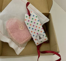 Load image into Gallery viewer, Heart Cookie - Red